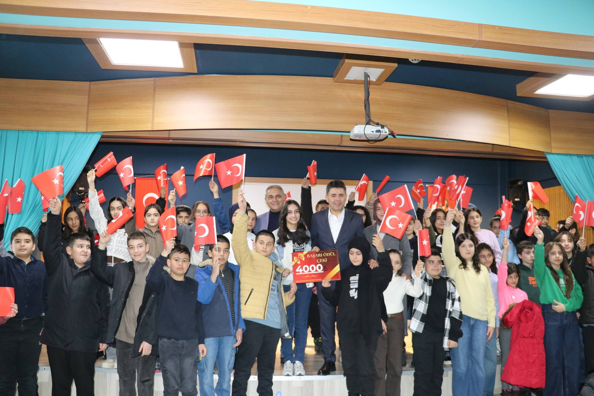 Hemşehrimiz Boyraz'dan eğitime destek!