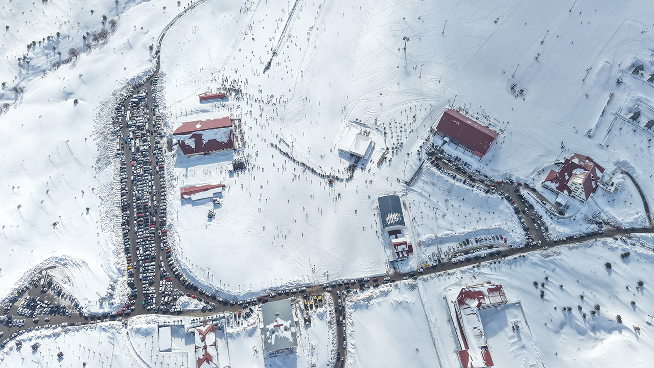 Yıldız Dağı kayakseverlerle doldu