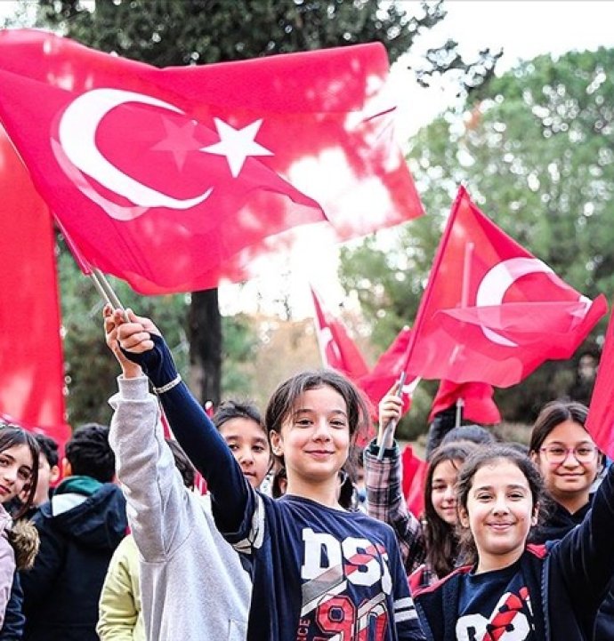 18 milyon öğrenci için zil çaldı