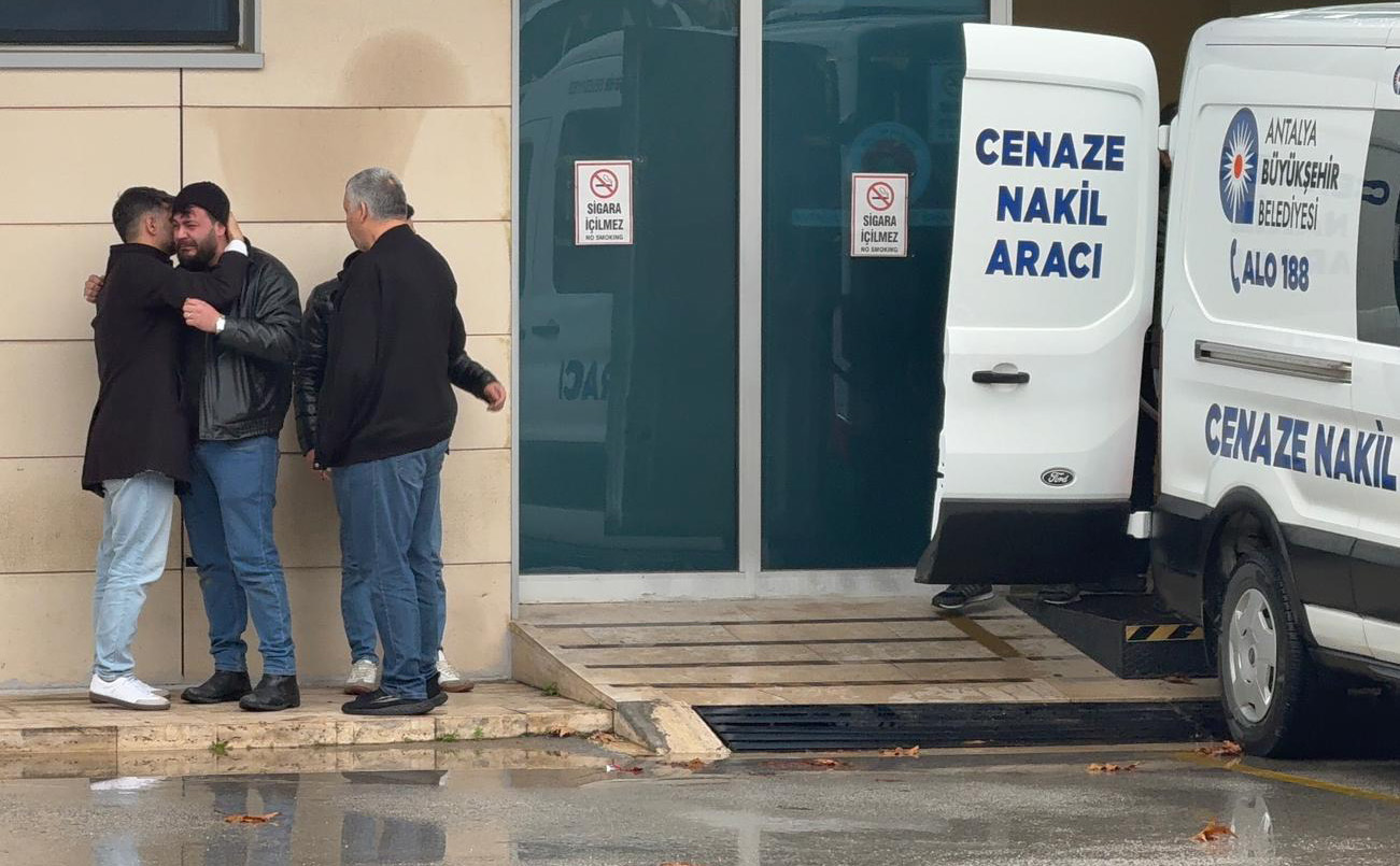 Morg önünde acı bekleyiş! Otobüs kazasında ölenlerin cenazeleri alındı