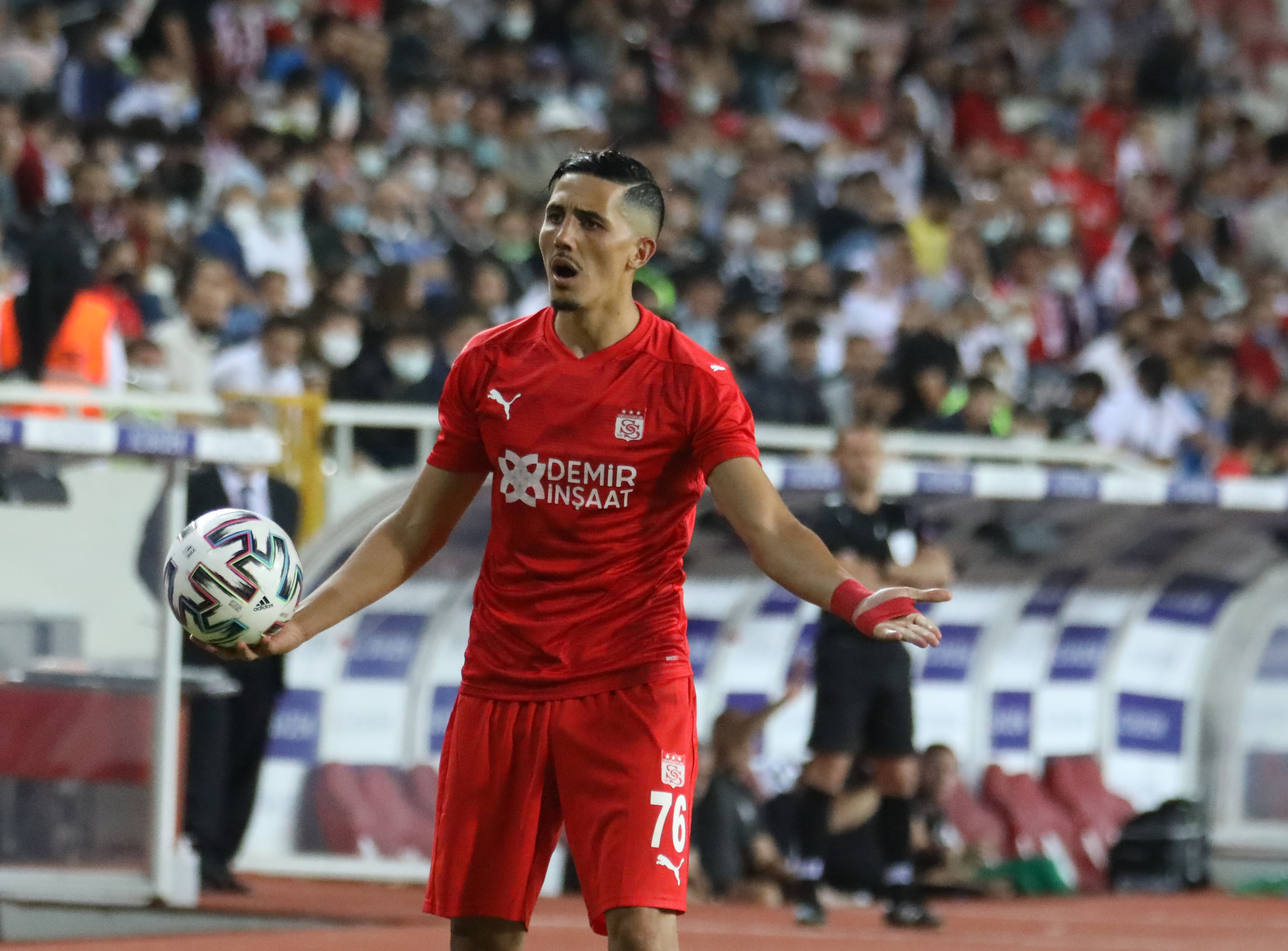 Sivasspor’da orta sahaya takviye: Fayçal Fajr geri sayımda