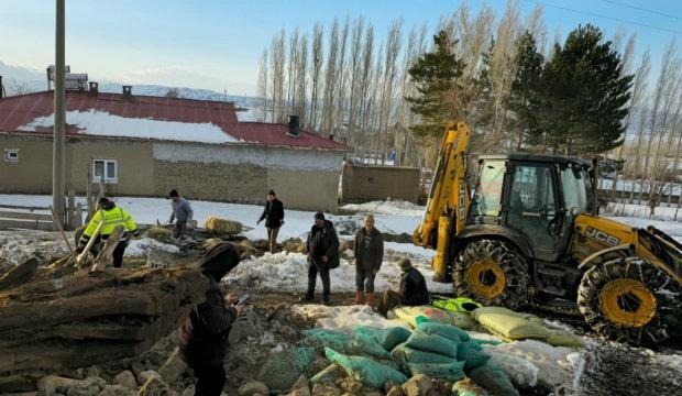 Bir gecede her şeyini kaybetti… Sabah kapısı çalındı