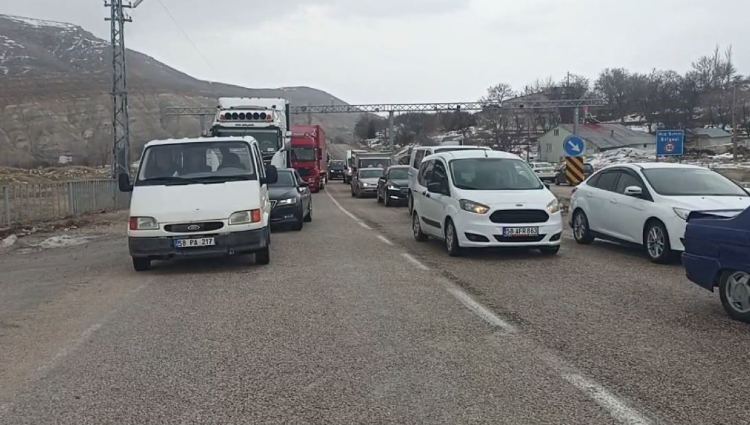 Yola çıkacaklar dikkat! O yol ulaşıma kapatıldı...