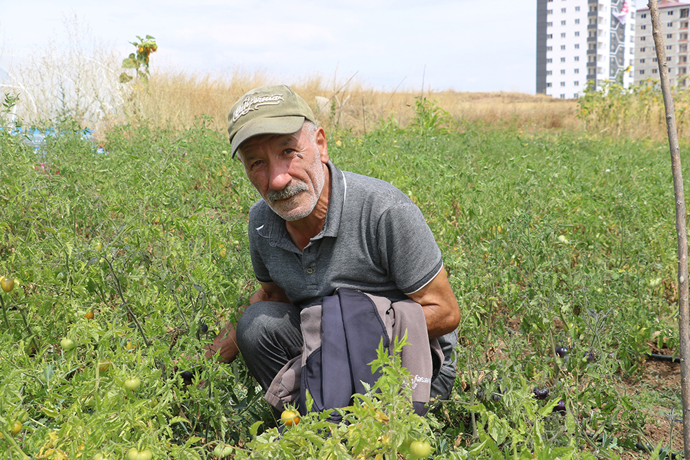 Yaşama ve yaşatma mücadelesi örnek oluyor