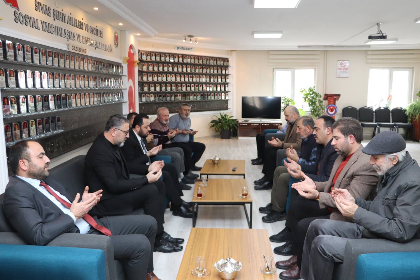 Sivas'ta şehitler dualarla yâd edildi
