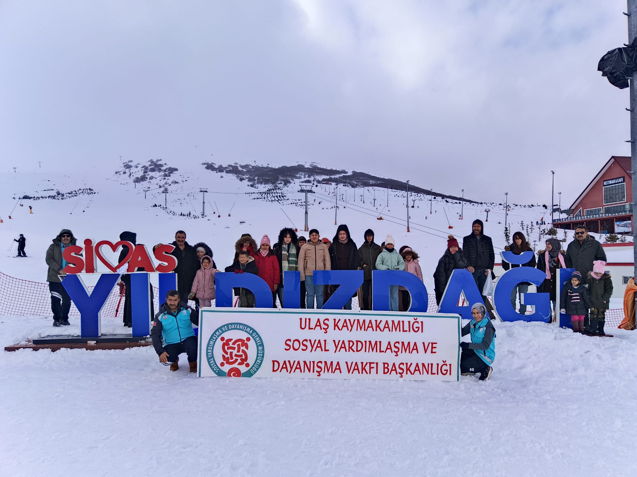 Ulaşlı öğrenciler Yıldız Dağı'nda doyasıya eğlendi