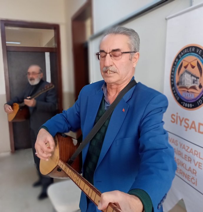 Sivas'ta Âşıklar atıştı!