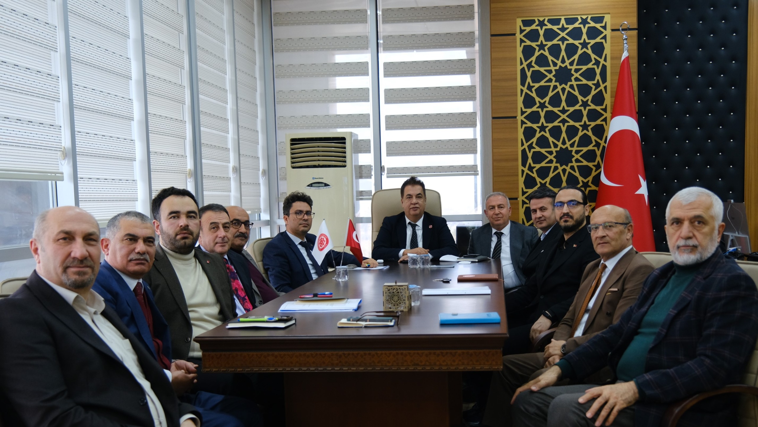 Rektör, Daire Başkanlarını topladı