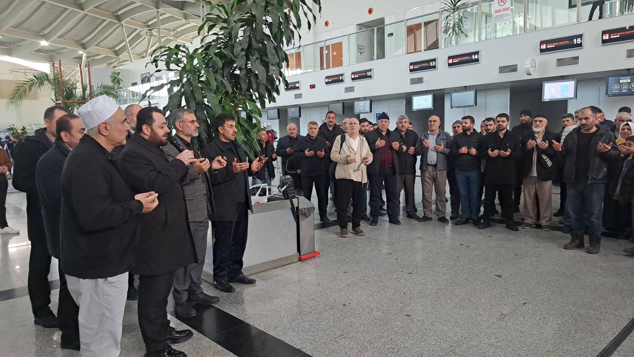 Sivas'ta umreciler kutsal topraklara uğurlandı