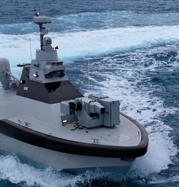 Türkiye'nin ilk silahlı insansız deniz aracı göreve başladı