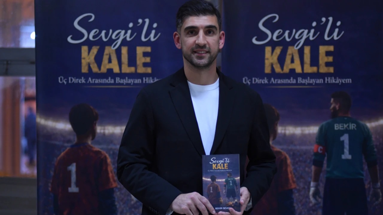 İnegölspor'un kalecisi Bekir Sevgi kitap yazdı