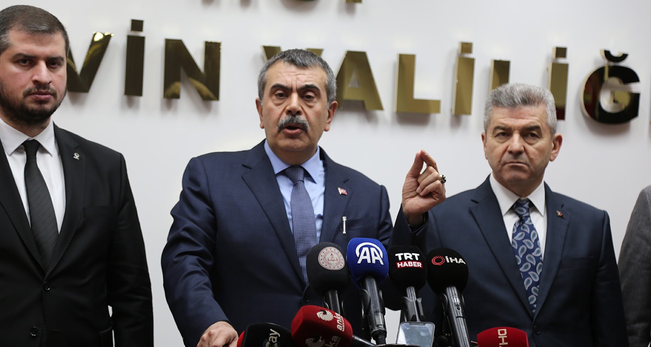 Bakan Tekin: "Özgür Özel kadar midesi geniş değilim"