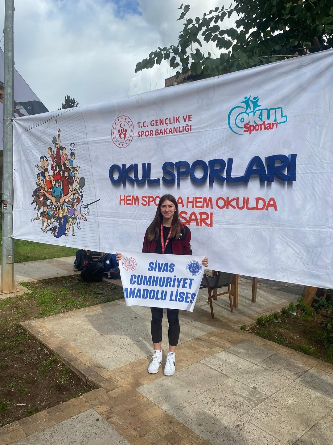 Sivaslı öğrenci oryantiringde Türkiye üçüncüsü oldu