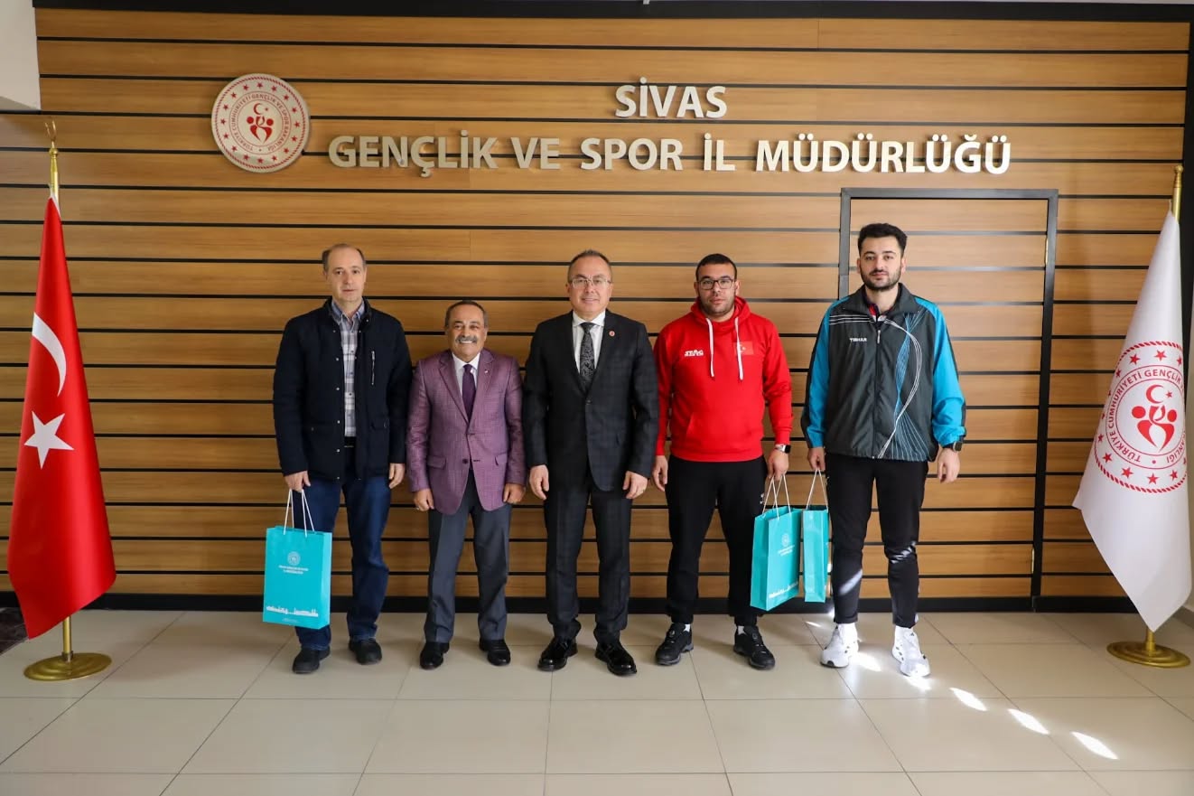 Şampiyon sporcudan makam ziyareti