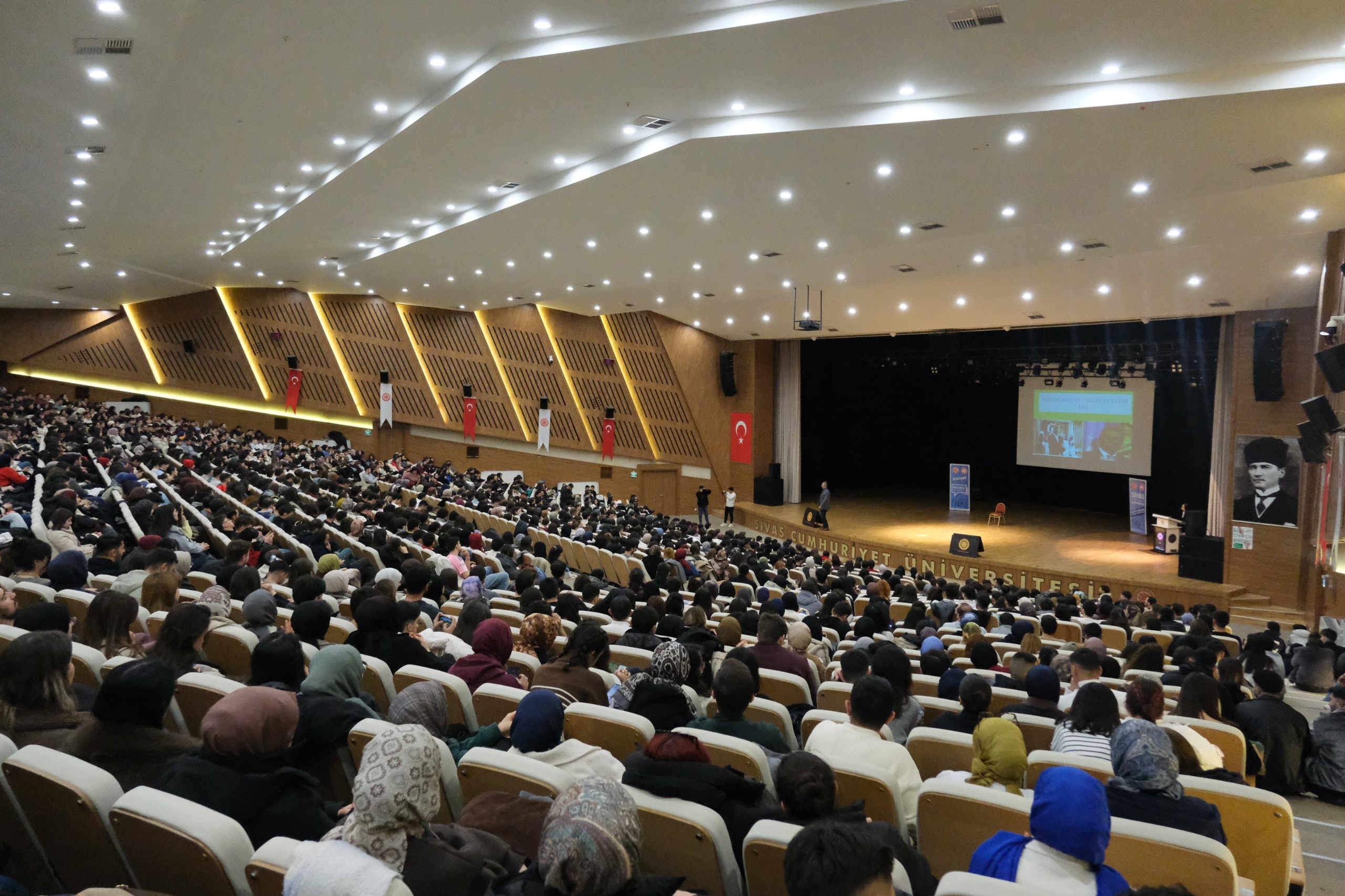 Şengönül’den “iş ahlakı, motivasyon ve stres yönetimi” eğitimi