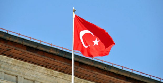 Yeni Bayrak Gönder De