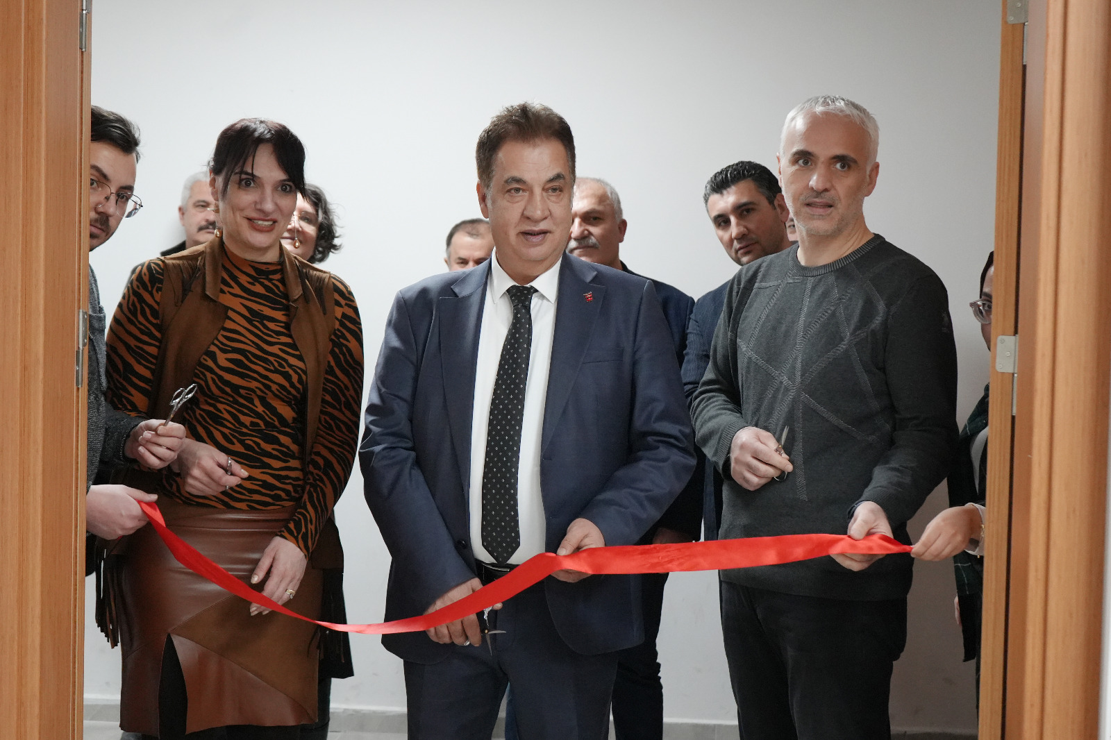 Rektör Şengönül yapay zekâ ve büyük veri laboratuvarlarını açtı!