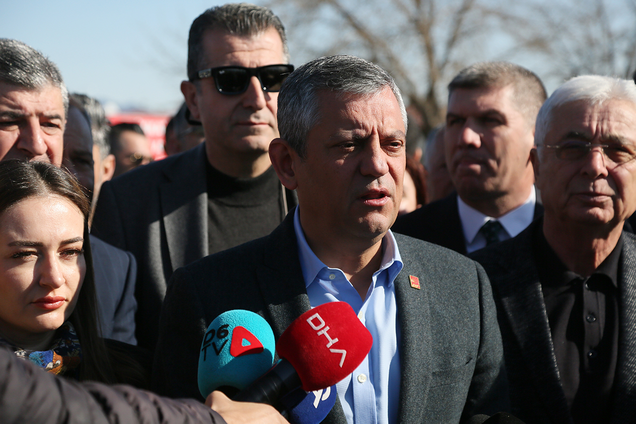 Özgür Özel’den 'Tanju Özcan' çıkışı: "Şahsi kazanç yok, fakir öğrenciye burs var!"