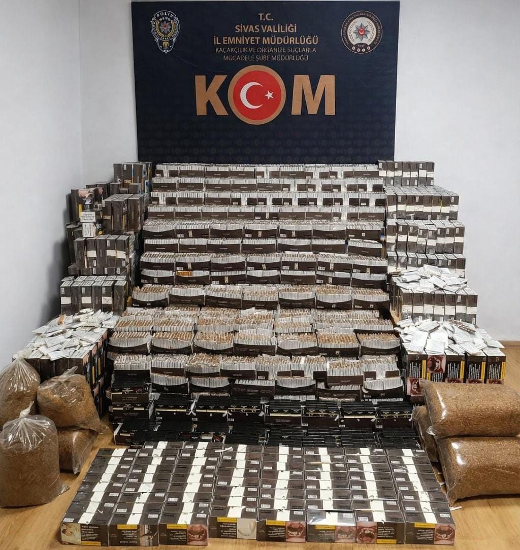 Sivas'ta binlerce makaron ele geçirildi