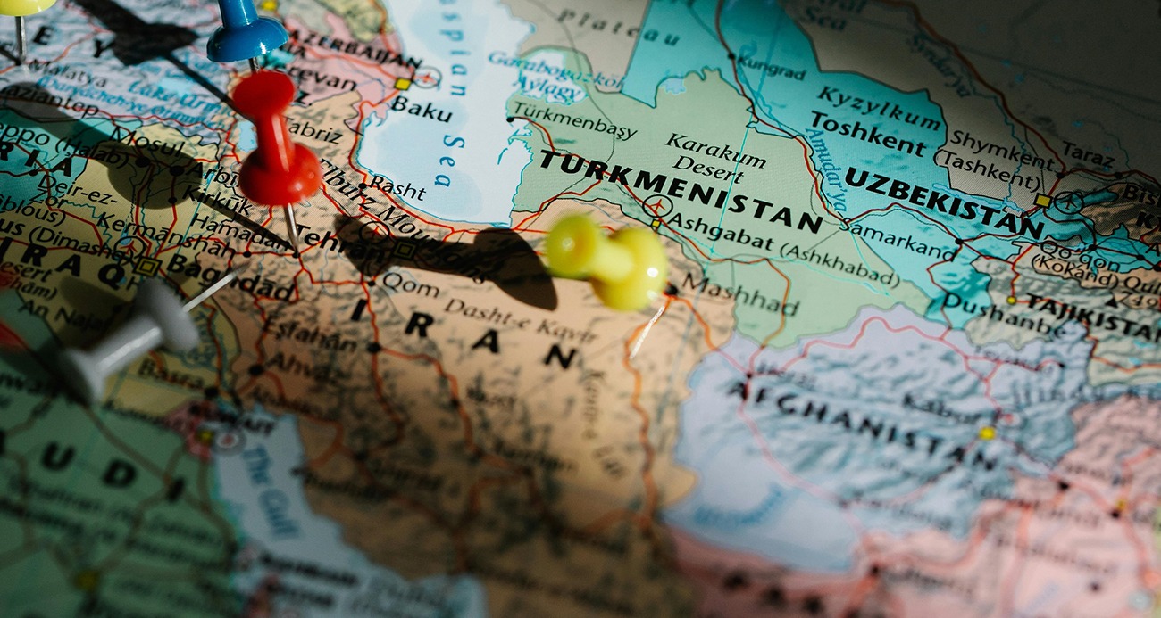 "ABD, İran'da ayaklanma çıkarmak için Kürt güçleri silahlandırmaya çalışıyor"