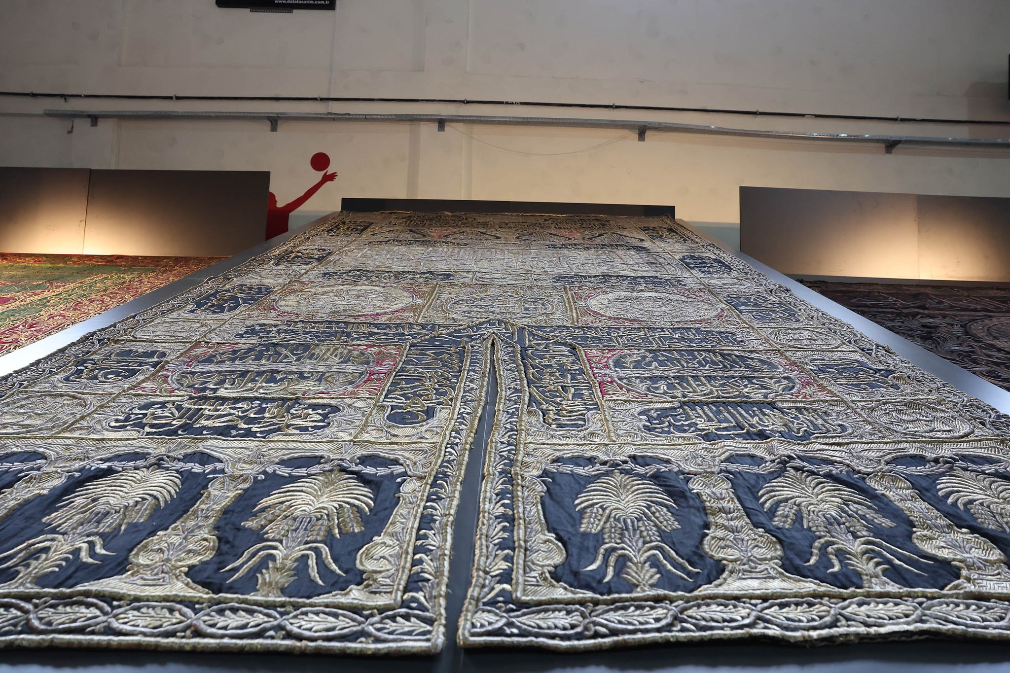 Sivas’ta Kutsal Emanetler sergisi açıldı