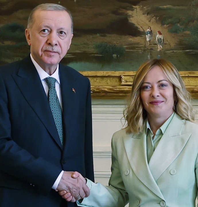 Cumhurbaşkanı Erdoğan, İtalya Başbakanı Meloni ile telefonda görüştü