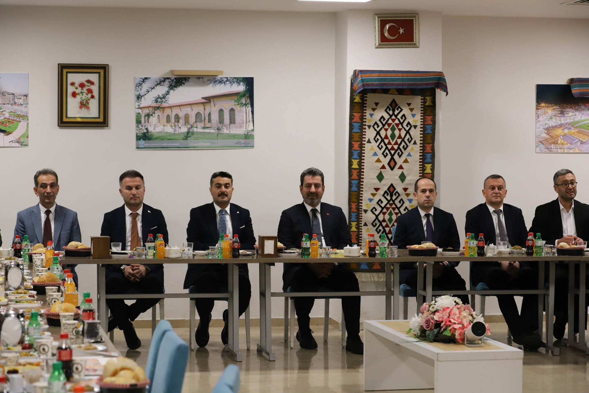 Eğitimde kaliteyi artırmak için uğraşıyoruz