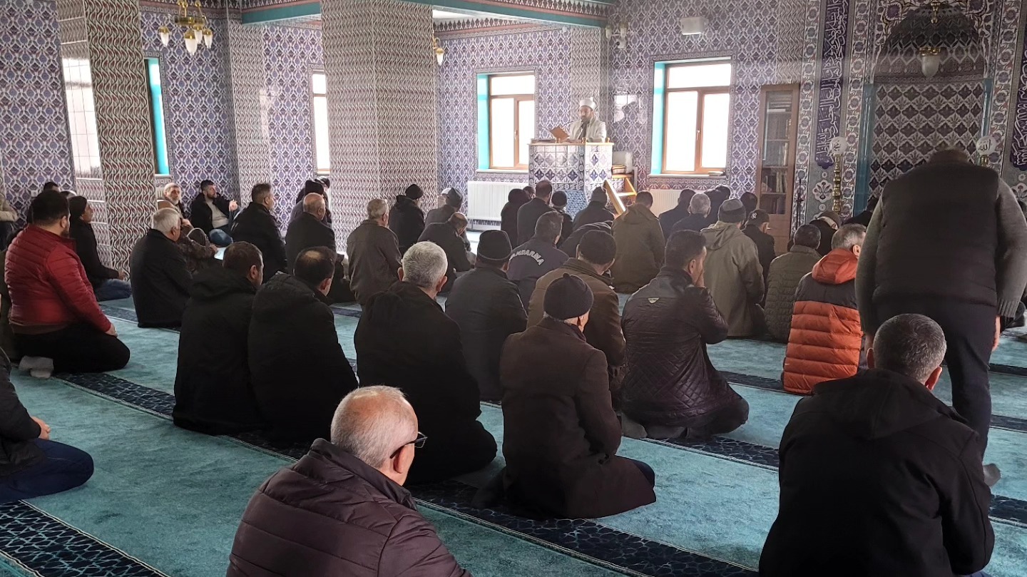 Zara Müftülüğü Hafik’i manevi atmosferle doldurdu!