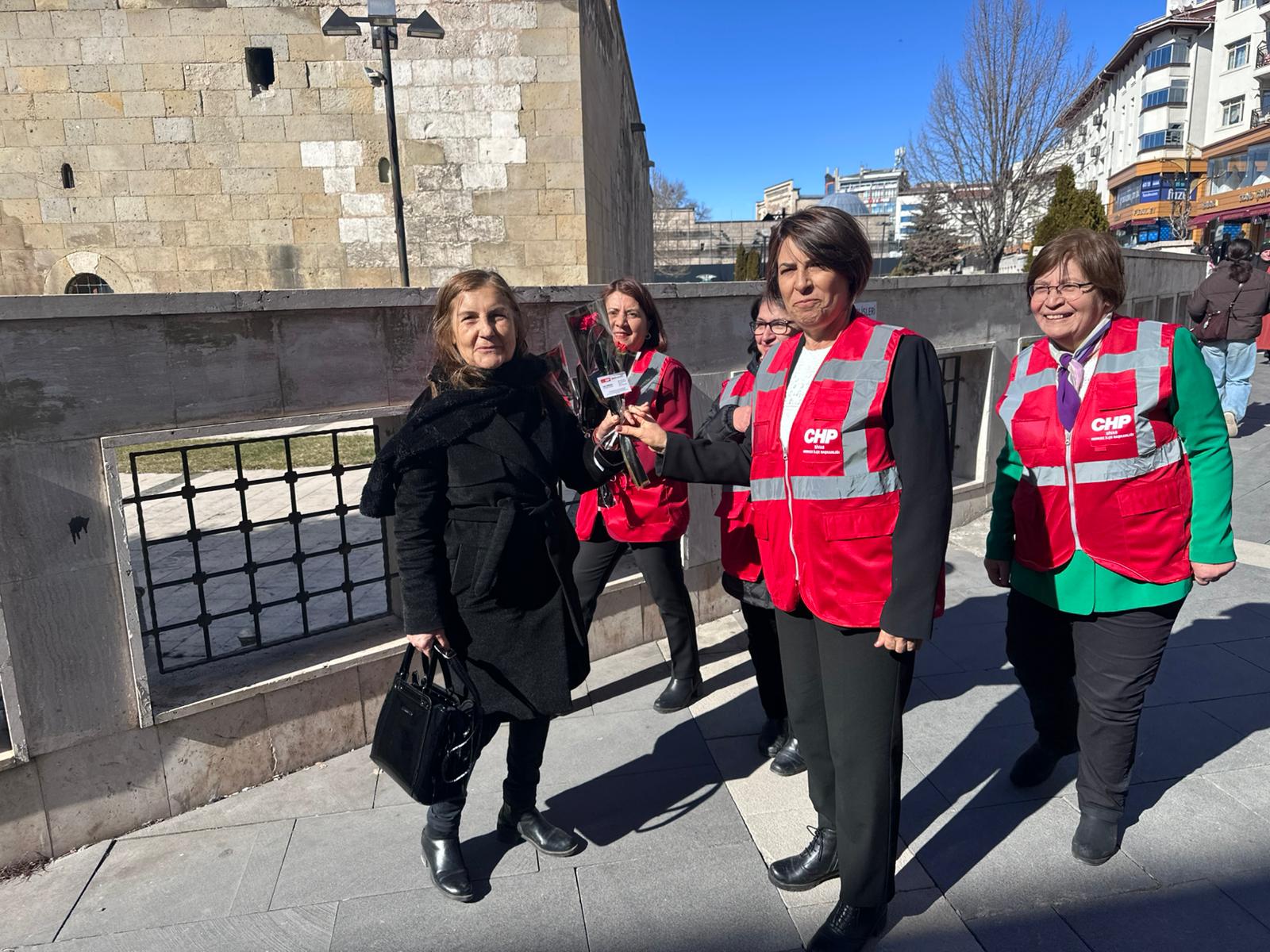 Kadınlar Günü’nde CHP’den anlamlı jest