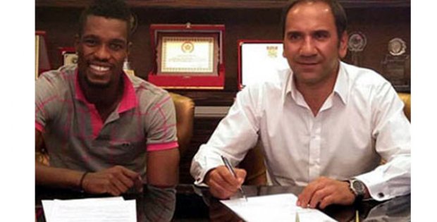 John Boye 2+1 Yıllığına İmza Attı