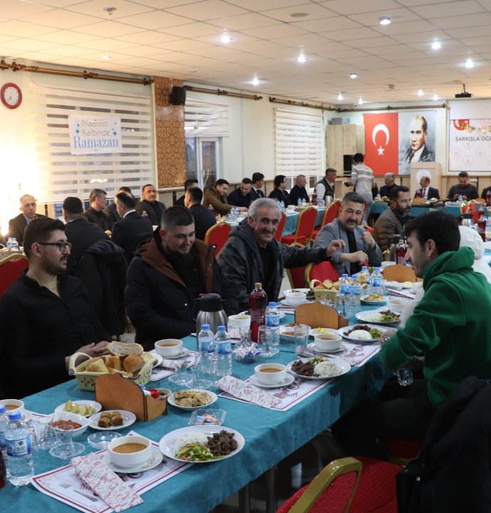 Şarkışla'da çiftçileri iftar sofrasında buluştu