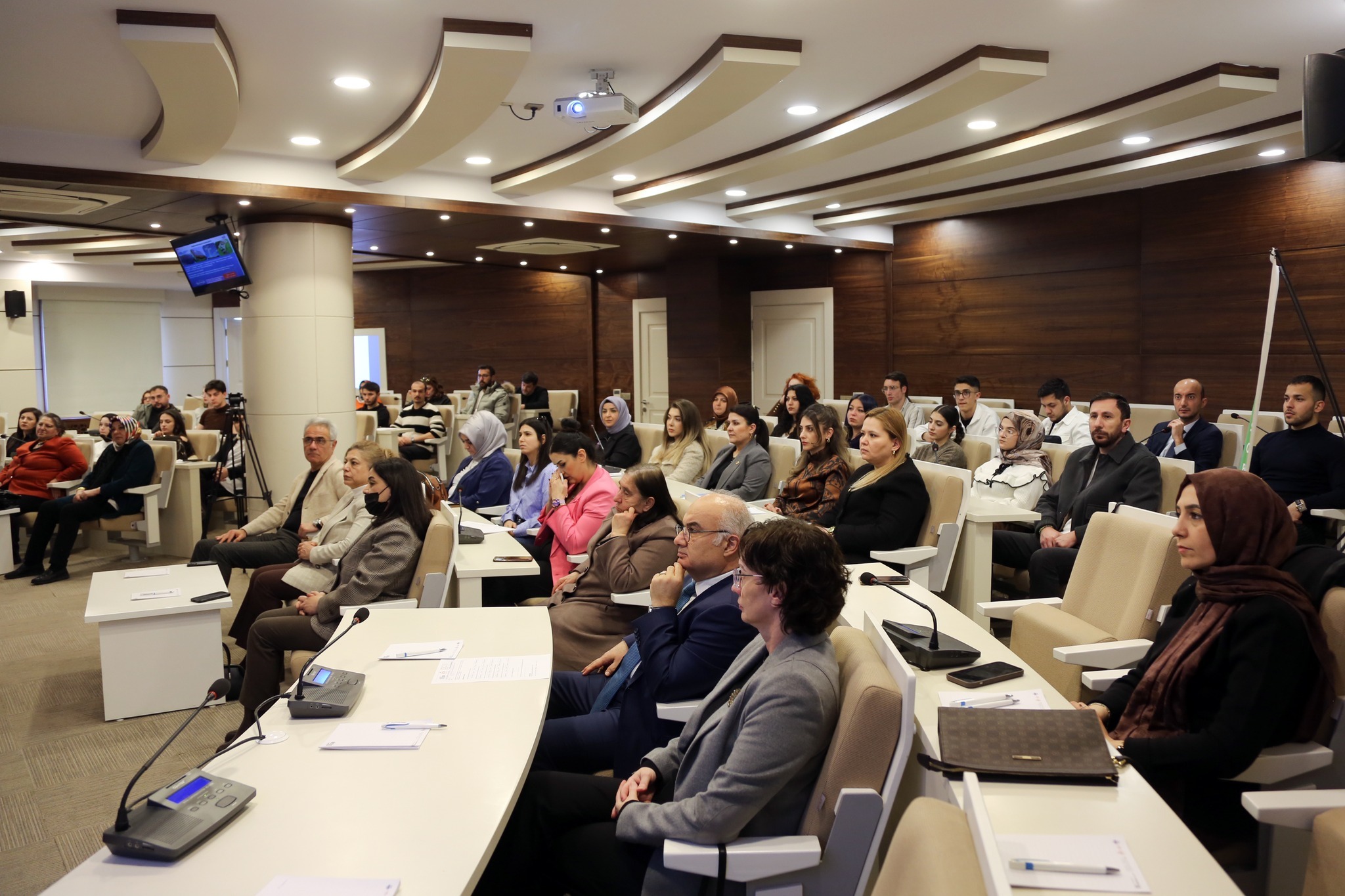 Sivas'ta kadın çiftçiler sürdürülebilir gelecek için bir araya geldi