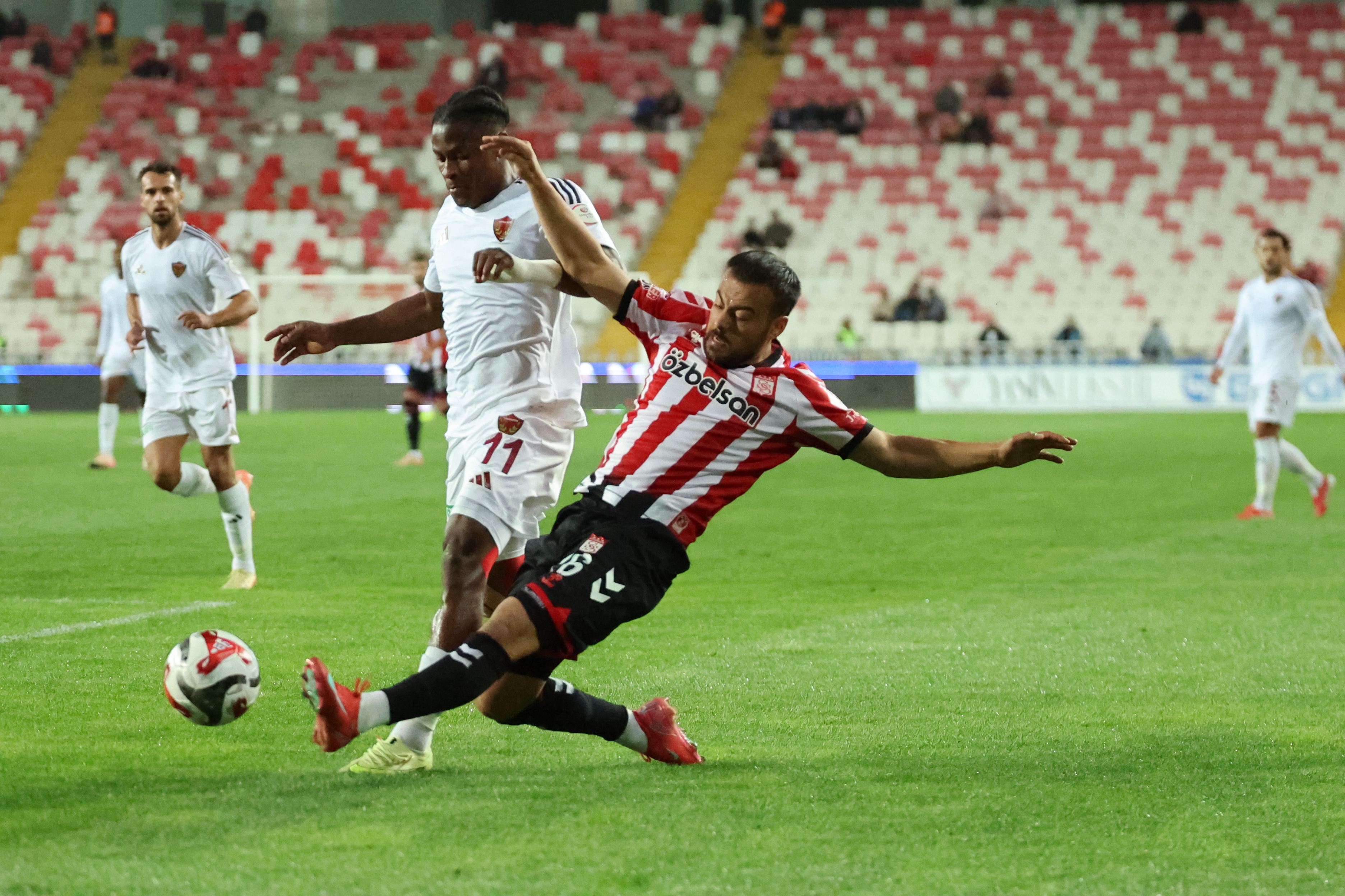 Sivasspor, Hatayspor karşısında telafi peşinde