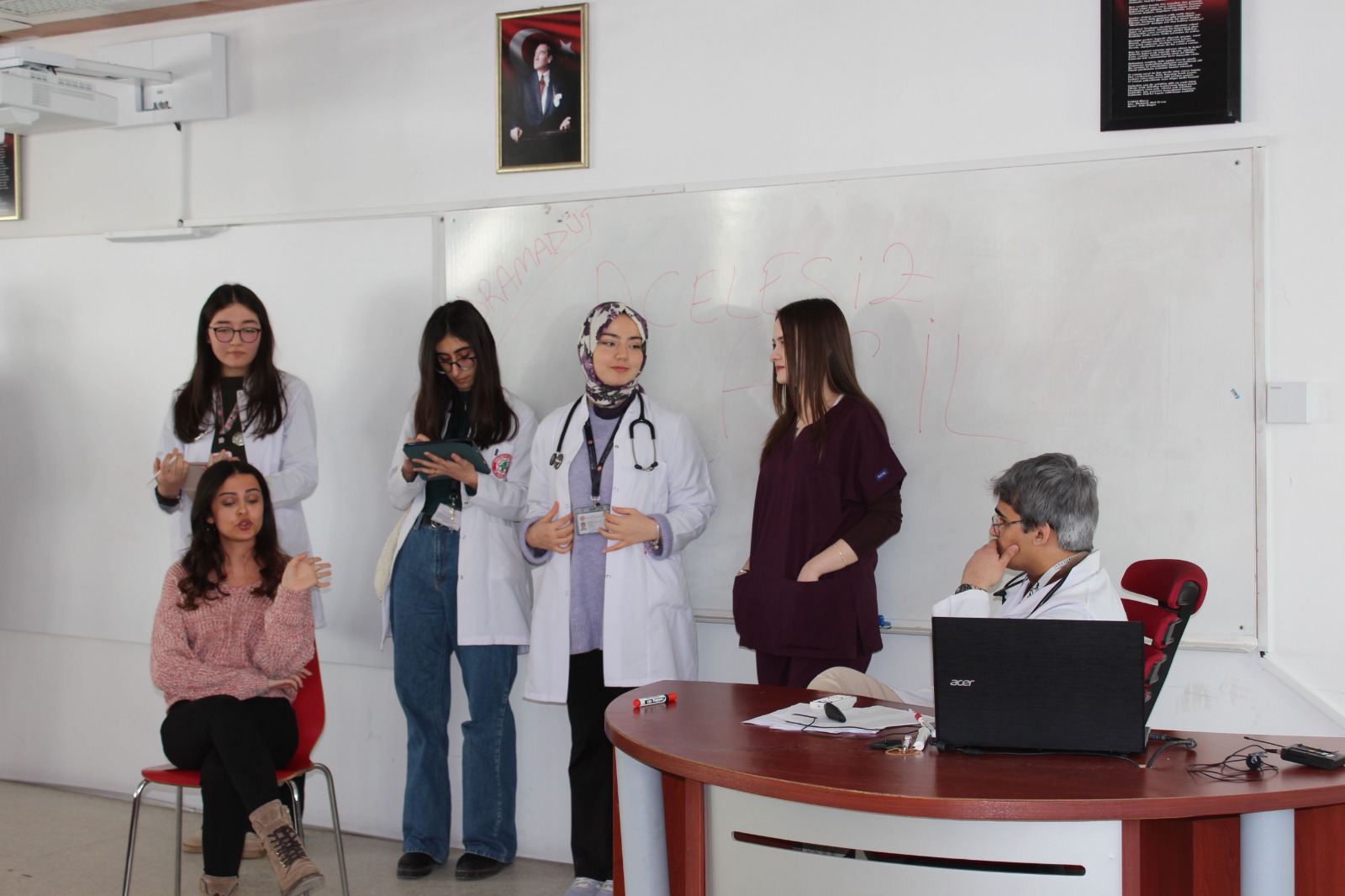 Tıp Fakültesi öğrencilerinden “Acelesiz Acil” farkındalığı