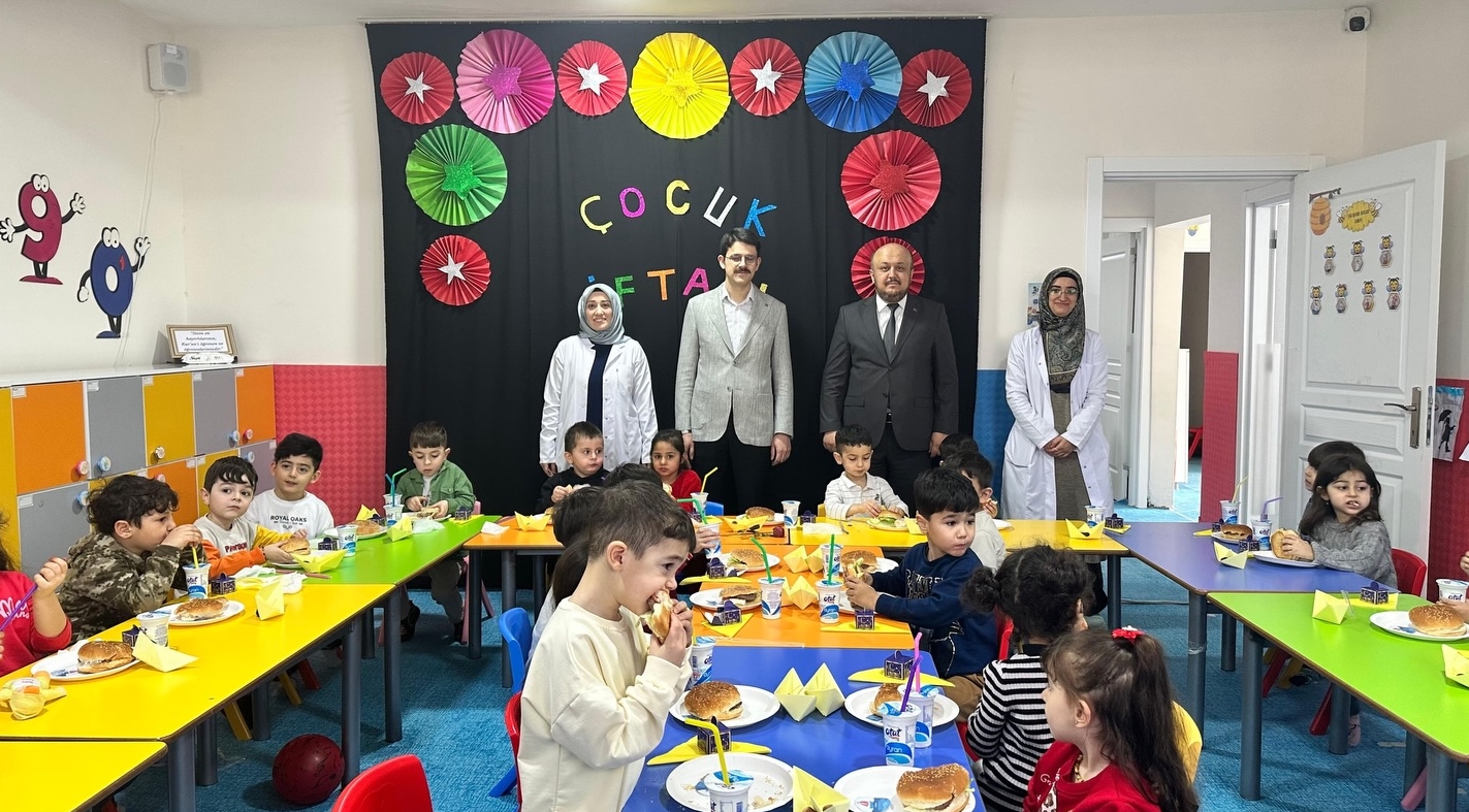 Kaymakam Eskimez öğrencilerle buluştu