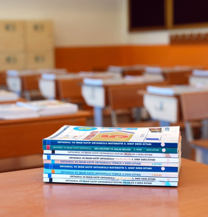 “Maarif Modeli” iddiasıyla satılan kitaplar uygun bulunmadı