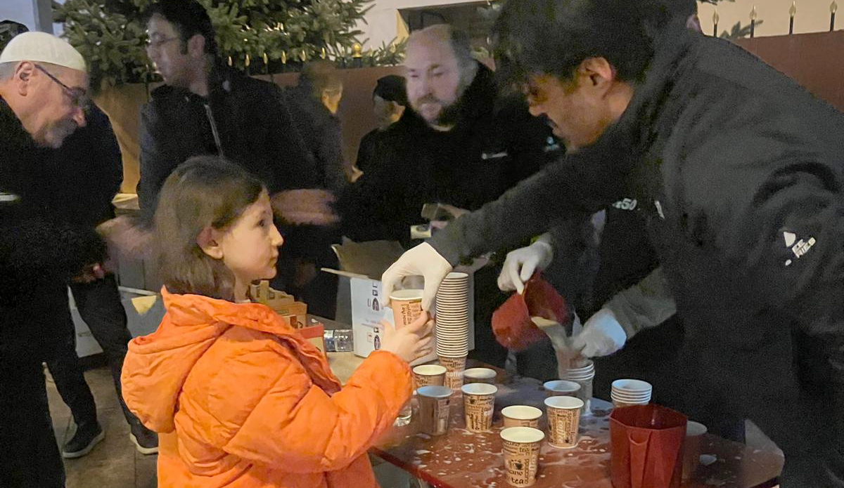 Efsane kaptandan anlamlı kadir gecesi hayrı