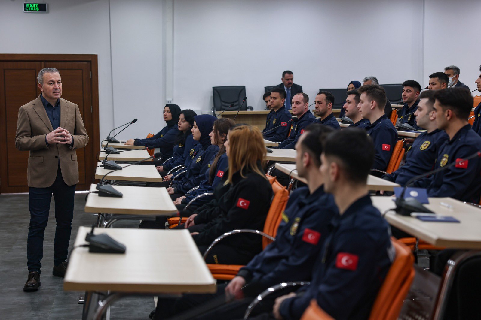 Başkan Uzun’dan itfaiye erlerine ilk ders: "Kamu yararı ve etik"