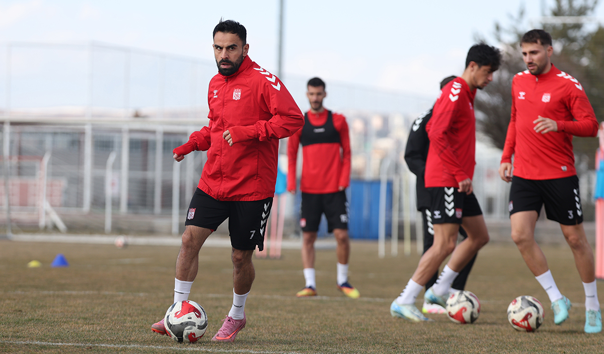 Sivasspor’da Manisa FK mesaisi