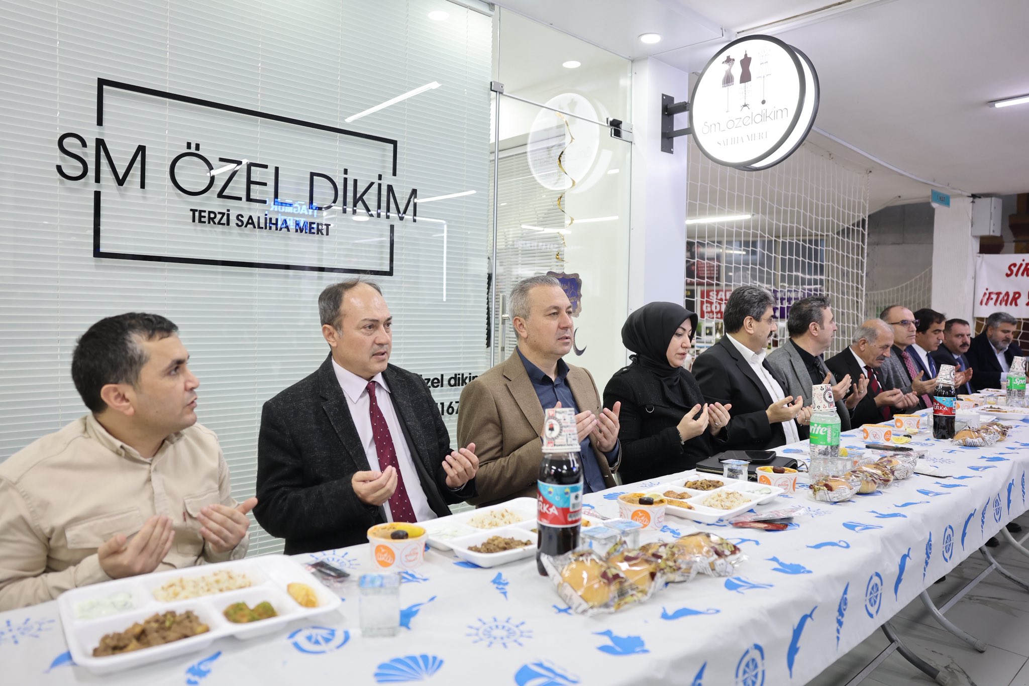 Başkan Adem Uzun, Sirer Pasajı esnafıyla iftarda buluştu