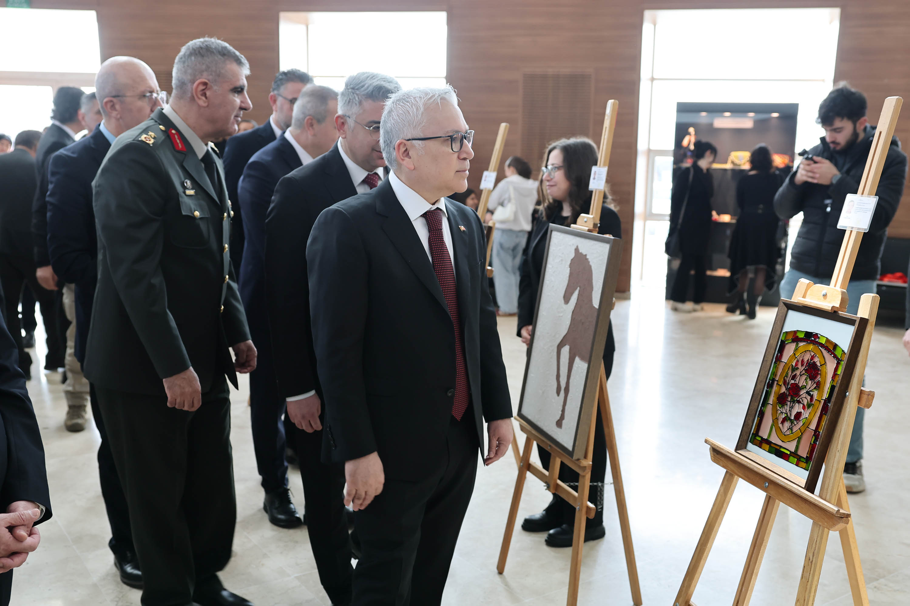 Sivas'ta Şehit ve Gazi yakınlarından anlamlı sergi