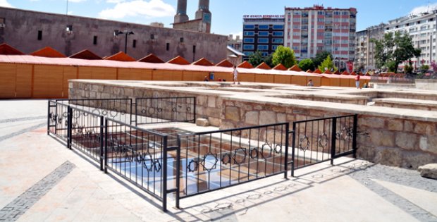 Yeni Camlar Takıldı