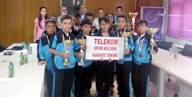 Telekomspor Karatede İlerleyecek