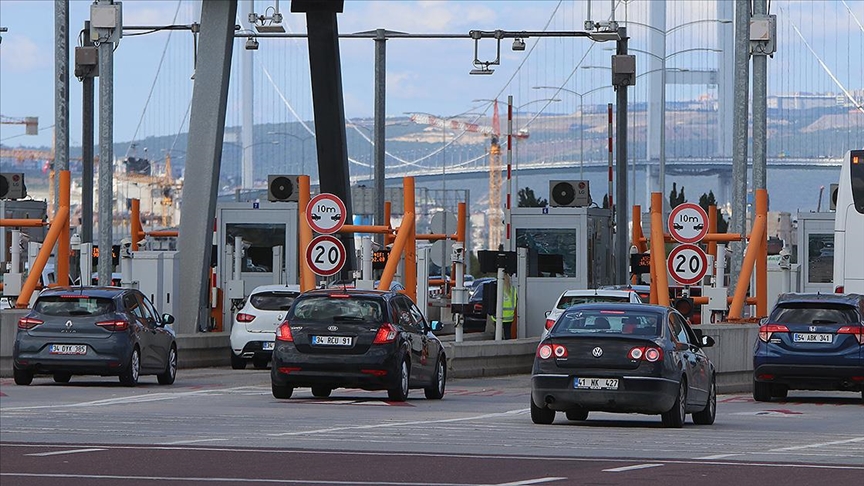 Otoyol ve köprülerden geçen araç sayısı açıklandı