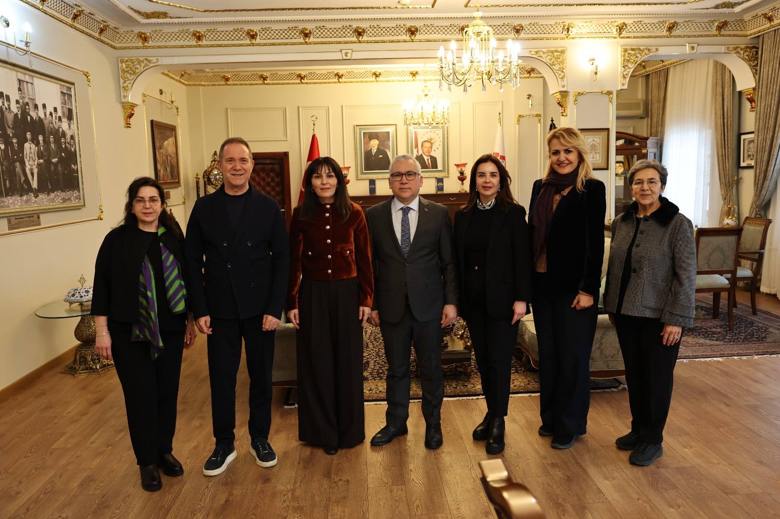 Aşık Veysel’in torunu ve sanatçılardan Şimşek'e ziyaret