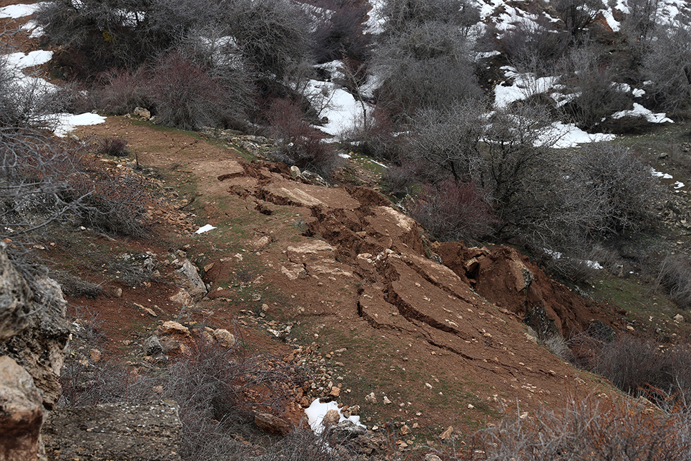 Sivas AFAD ekipleri heyelan bölgesinde
