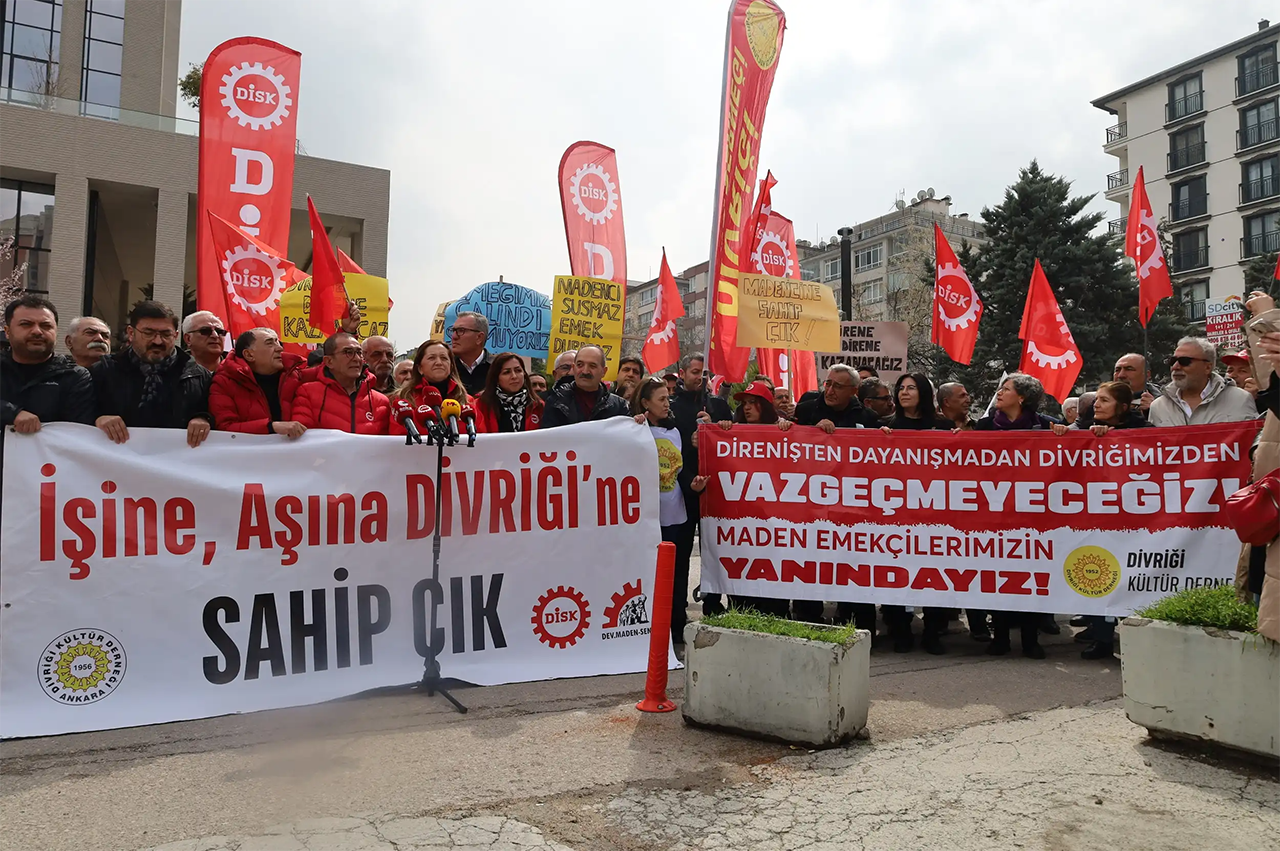 Sivas'ta işte çıkarılan maden işçileri Ankara'da!