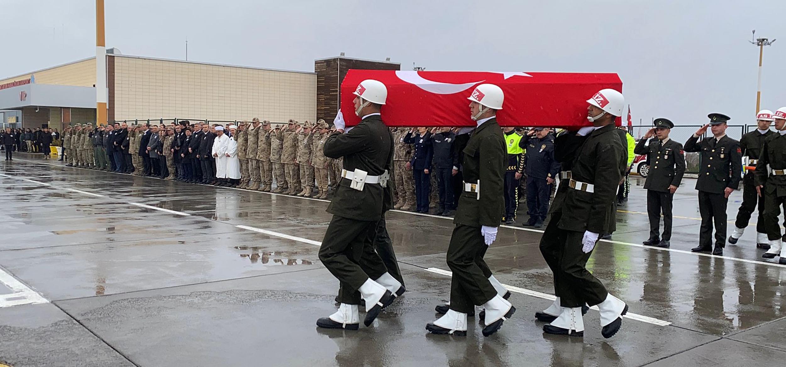 Şehit asker törenle memleketine uğurlandı