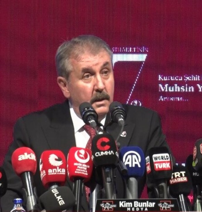 Destici: Muhsin Yazıcıoğlu bizim sadece genel başkanımız değildi