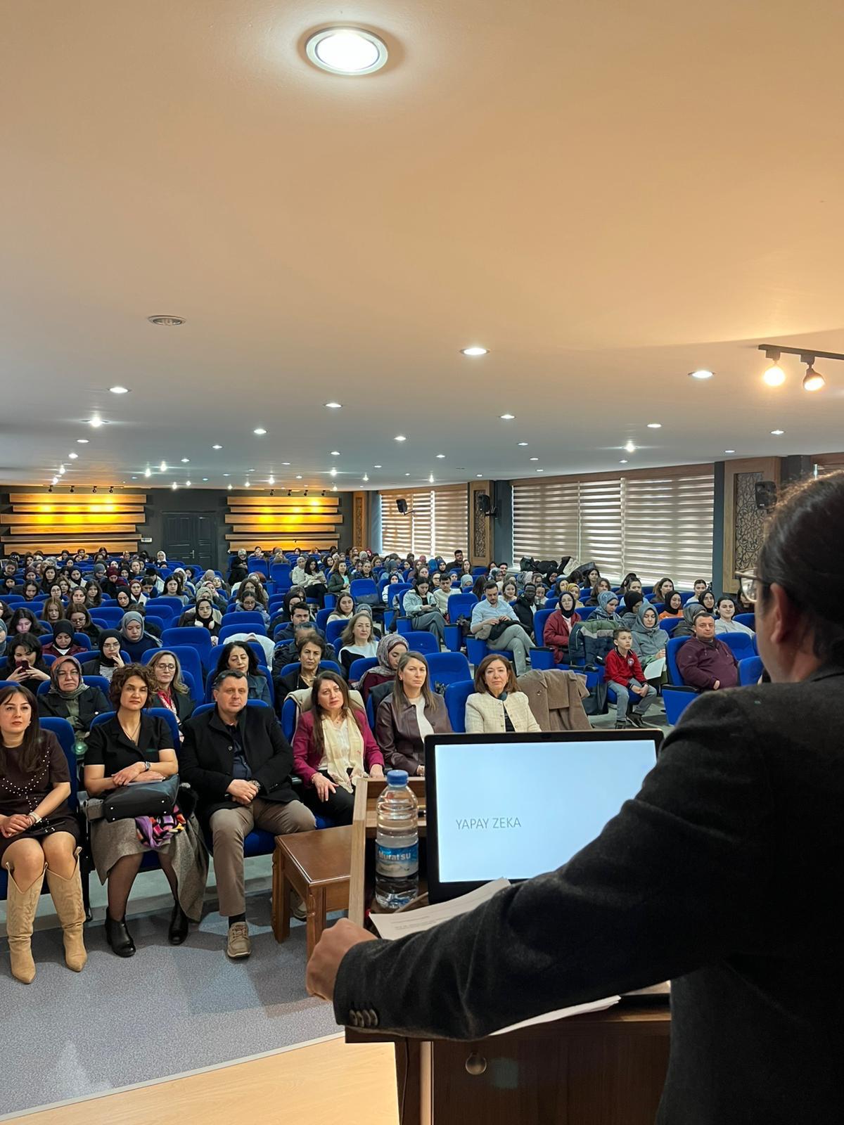 Sivas'ta tıpta yapay zekâ ve etik tartışıldı